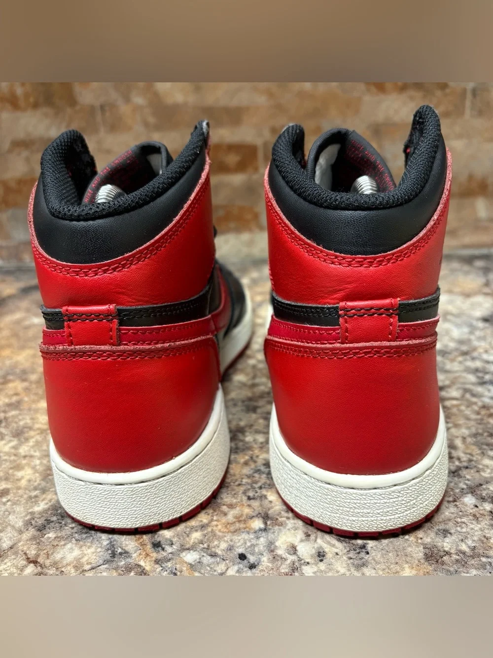 Nike Air Jordan 1 Retro Bred (2016) 575441-001 Size 6.5